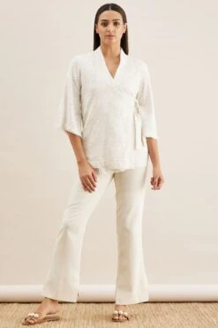 Outlet Spiffy Fits Store 31 PATINE White Chikankari Wrap Top