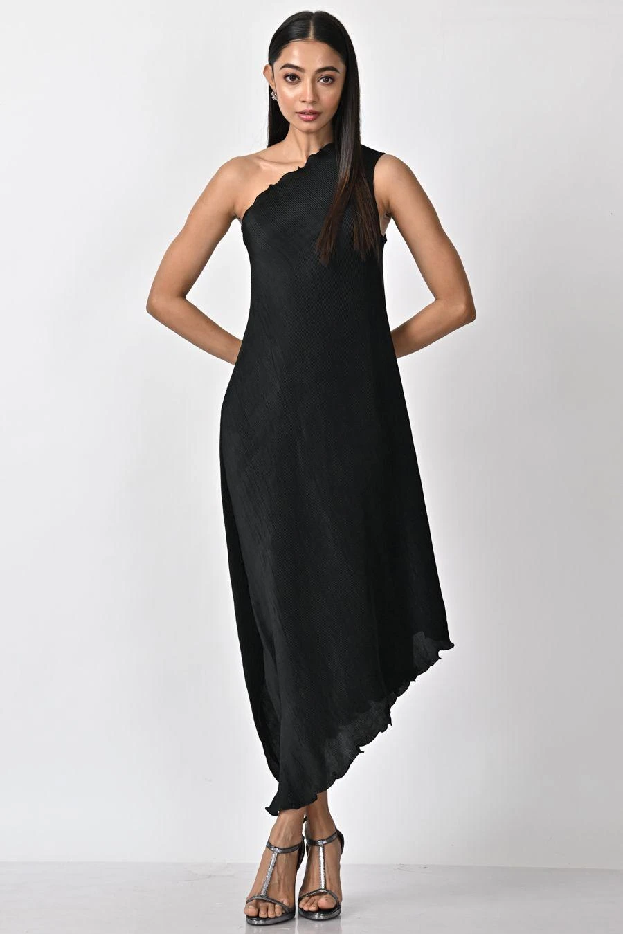 Kiran Uttam Ghosh Black Pleated One Shoulder Dress 1 Kiran Uttam Ghosh Black Pleated One Shoulder Dress