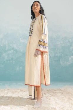 Ikai Beige High Slit Cutwork Pants -Outlet Spiffy Fits Store 1411ik35 3