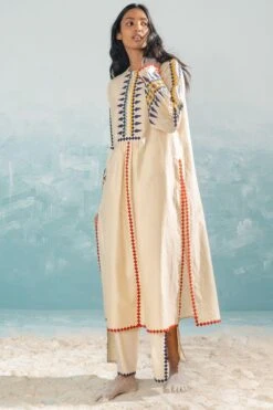 Ikai Beige High Slit Cutwork Pants -Outlet Spiffy Fits Store 1411ik35 5