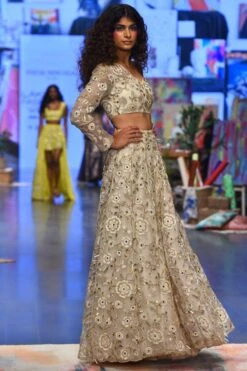 Payal Singhal Off White Embroidered Lehenga Set -Outlet Spiffy Fits Store 1411ps22 3