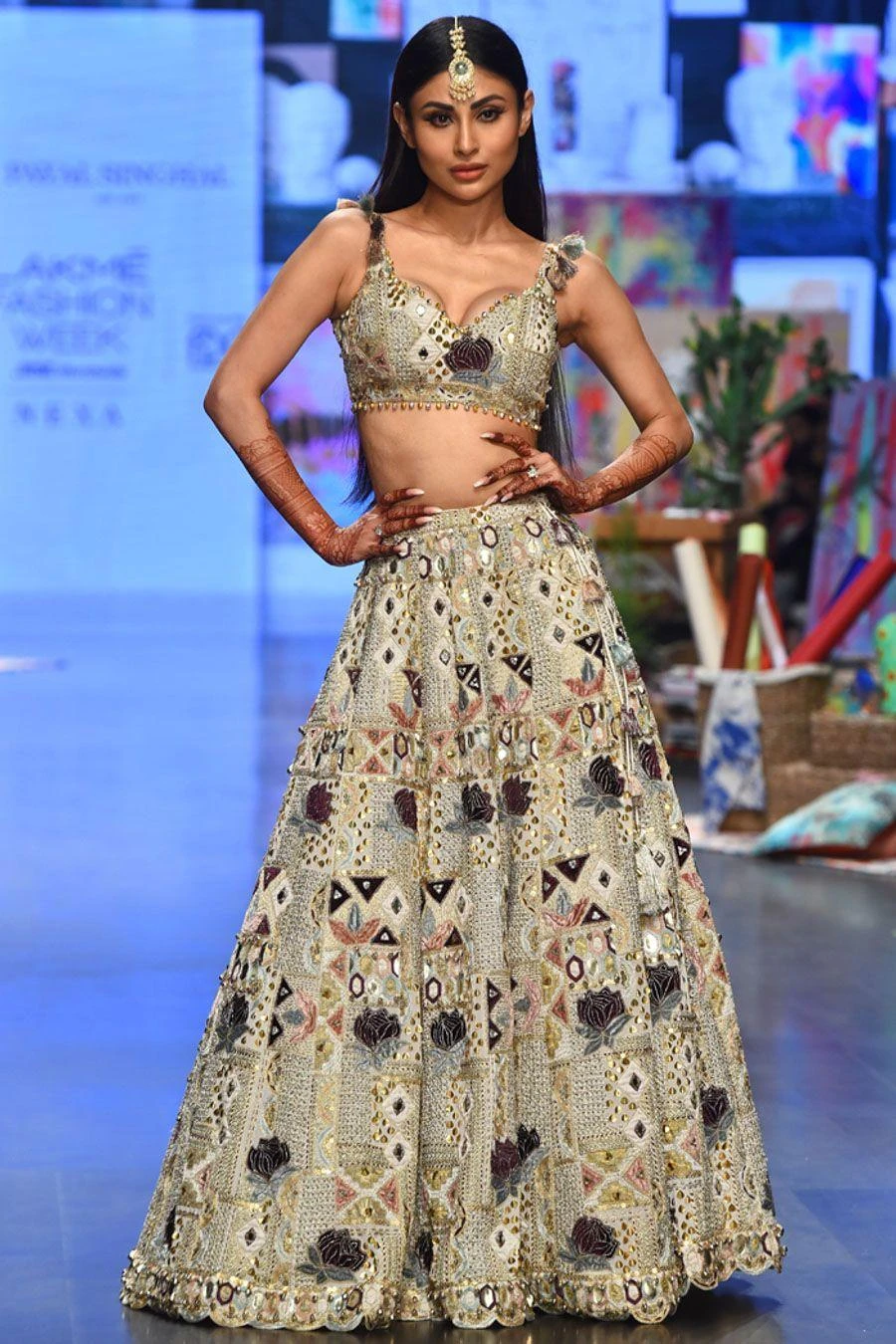 Payal Singhal Off White Embellished Lehenga Set 1 Payal Singhal Off White Embellished Lehenga Set