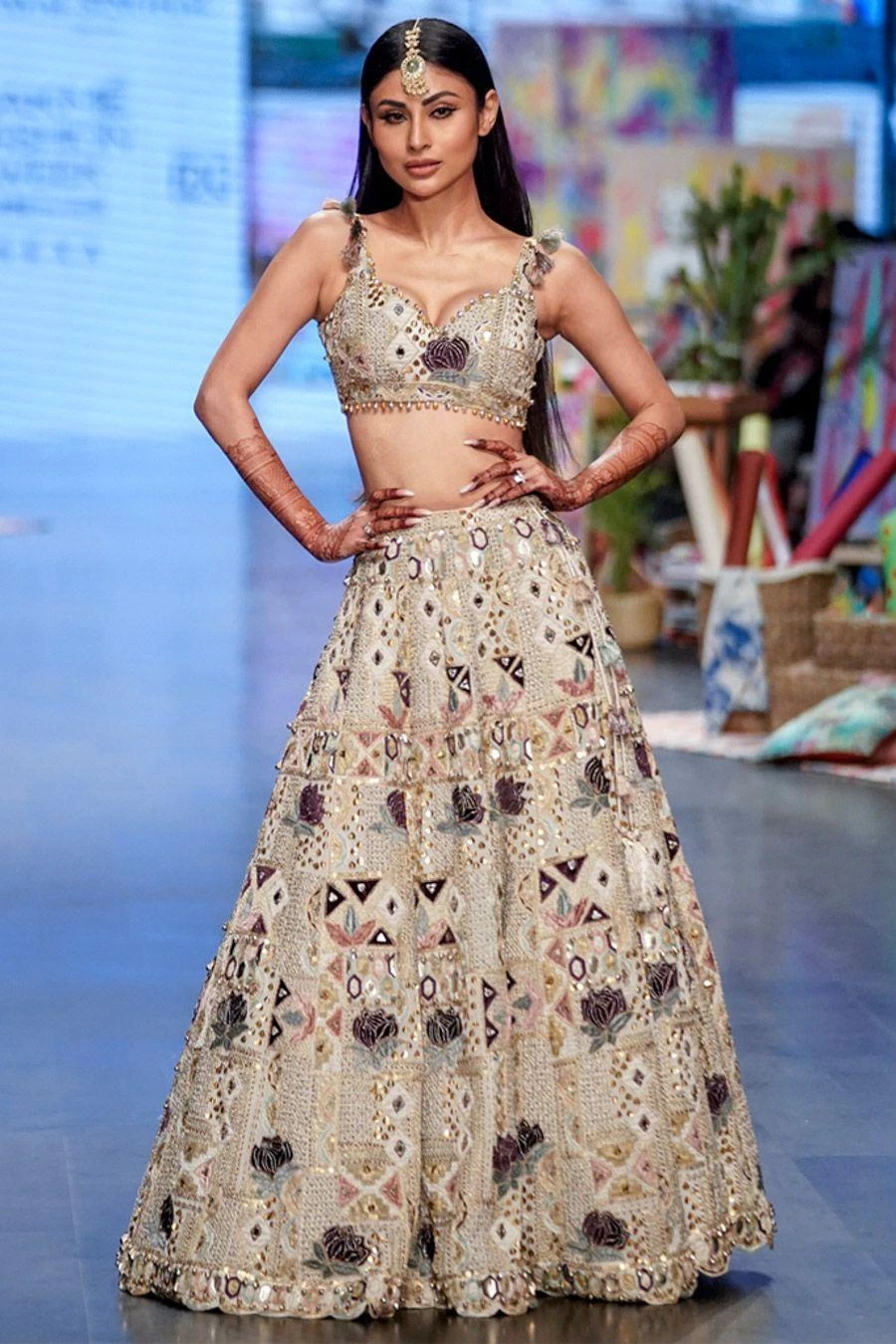 Payal Singhal Off White Embellished Lehenga Set 2 Payal Singhal Off White Embellished Lehenga Set - Image 2