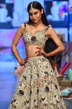 Payal Singhal Off White Embellished Lehenga Set 9 Payal Singhal Off White Embellished Lehenga Set -Outlet Spiffy Fits Store 1411ps41 4