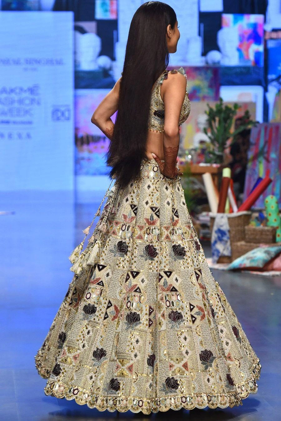 Payal Singhal Off White Embellished Lehenga Set 6 Payal Singhal Off White Embellished Lehenga Set - Image 6