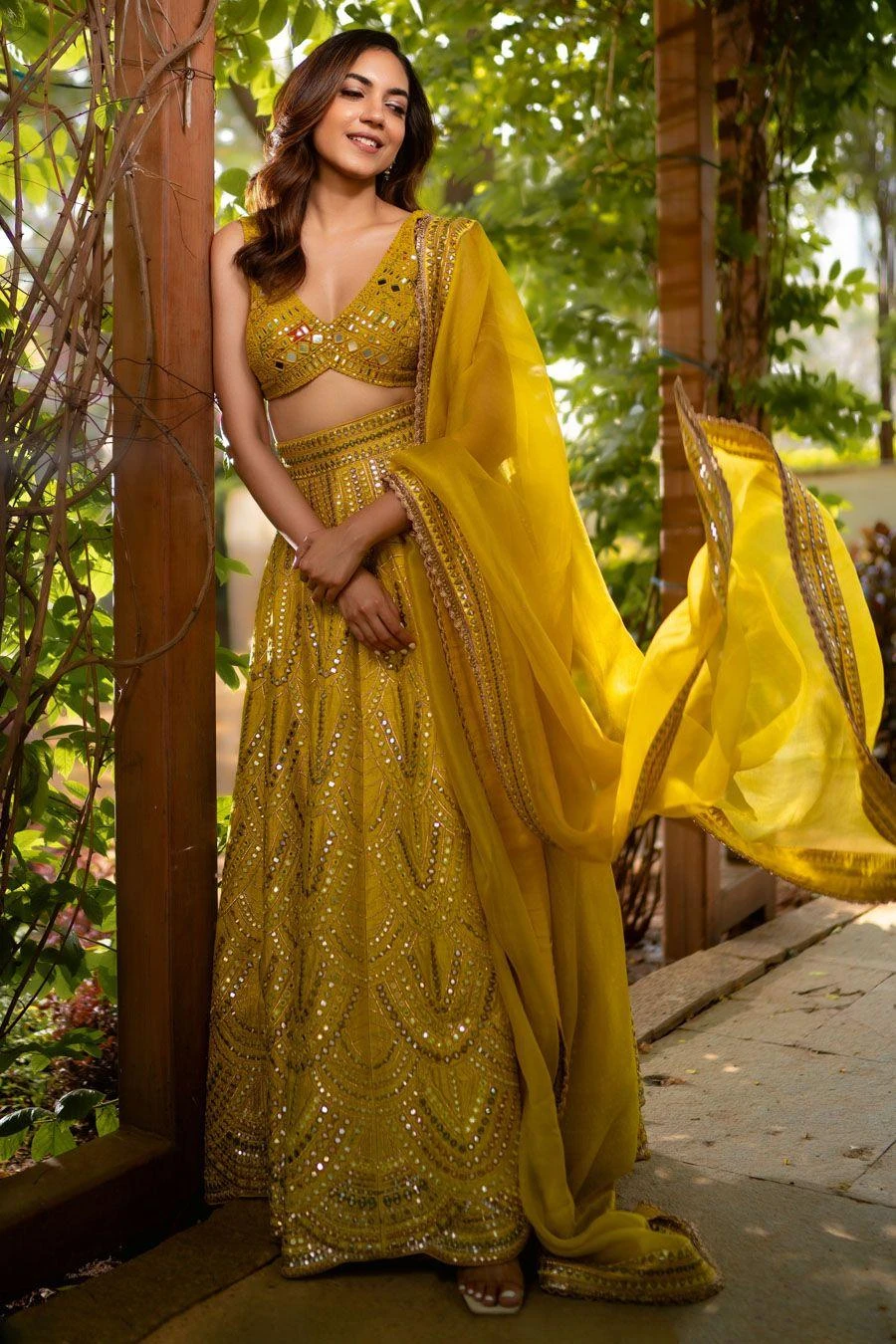 Archana Jaju Mustard Kalamkari Lehenga Set 5 Archana Jaju Mustard Kalamkari Lehenga Set - Image 5