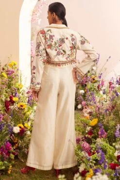 Chandrima Ivory Petal Top 7 Chandrima Ivory Petal Top -Outlet Spiffy Fits Store 20032023ca36 4