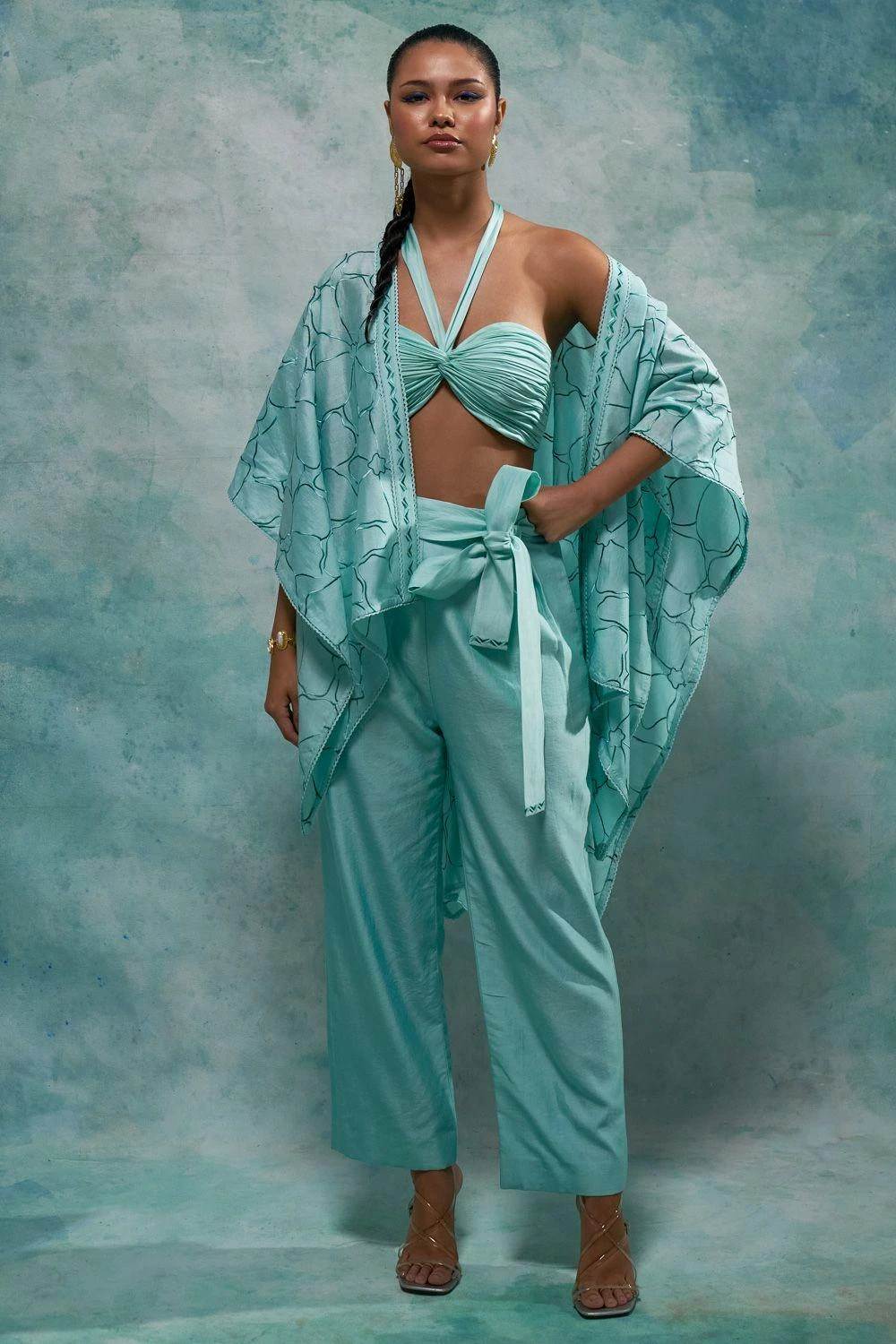 Sakshi Khetterpal Aqua Ice Knot Style Bustier 1 Sakshi Khetterpal Aqua Ice Knot Style Bustier