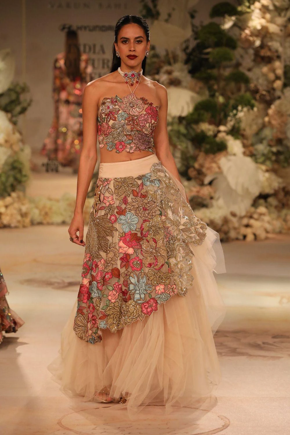 Varun Bahl Champagne Gold Panelled Skirt Set 1 Varun Bahl Champagne Gold Panelled Skirt Set