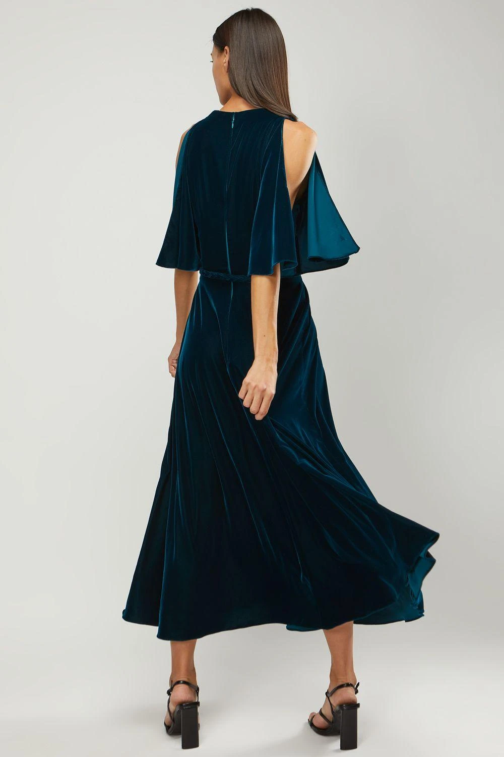 Gauri & Nainika Emerald Green Velvet Midi Dress 3 Gauri & Nainika Emerald Green Velvet Midi Dress - Image 3