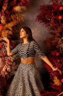 Mrunalini Rao Black Taara Bloom Lehenga Set -Outlet Spiffy Fits Store 61mrc4 3