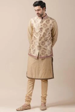 Tarun Tahiliani Men Printed Bundi Jacket